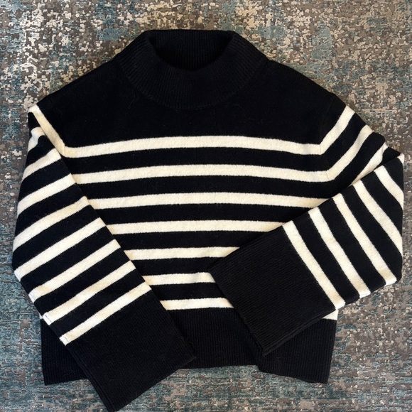 J. Crew Strip Sweater Size S  NWT - Picture 2 of 11